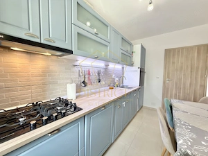 Apartament cu 3 camere decomandat, complet mobilat si utilat la parter in Giroc. - imagine 5