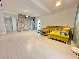 Duplex cu 4 camere si dressing mobilat in Giroc zona Planetelor la asfalt. - imagine 2