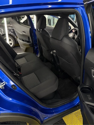 Toyota C-HR - An 2022 - Motor 1.8 Hybrid - Garantie Toyota - imagine 7