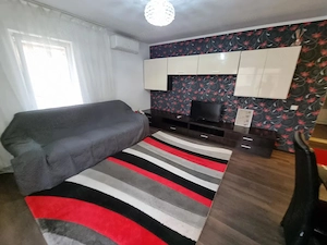 Apartament 2 camere| SU 50mp| etaj 3/4| TERASA 40mp| zona PORII - imagine 4