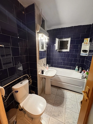 Apartament 4 camere, decomandat, zona Lapus - imagine 18