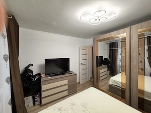 Apartament 4 camere, decomandat, zona Lapus - imagine 7