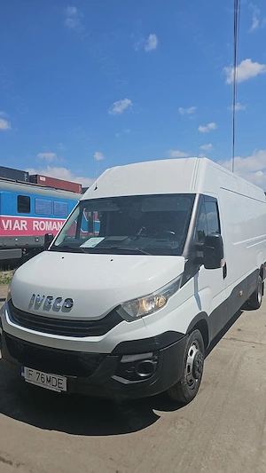 Vând duba Iveco, motor 2300cm 156CP. Varianta long, km 180000reali, an 2018, axa dubla pe spate. - imagine 6