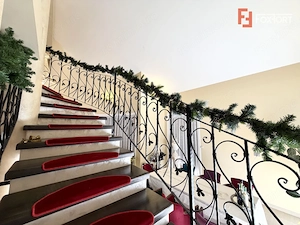 Vila exclusivista de inchiriat - Ideala pentru Locuinta sau Business  - imagine 18