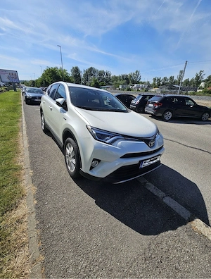 Toyota RAV4 Hybrid Luxury