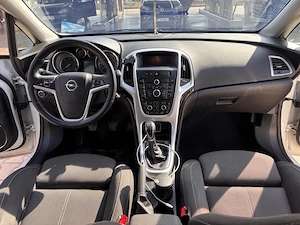 opel astra 2012 - imagine 6