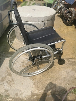 Căruț pentru persoanele cu dizabilități 