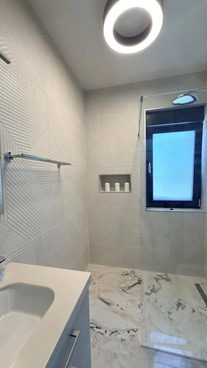 Casa 4 camere + 300mp teren Bavaria Stadt - imagine 8
