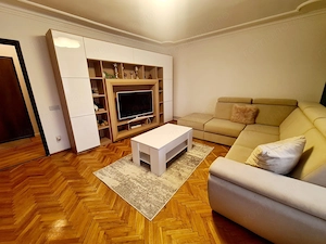 Apartament 4 camere de inchiriat - Zona Centrala