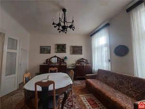 Apartament ultracentral cu curte privata - imagine 4