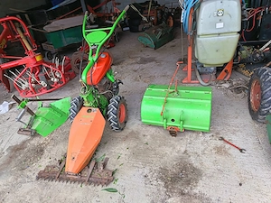 Vând motocositoare  motocultor 