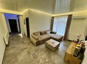 Apartament 3 camere decomandat Eroilor-Porii