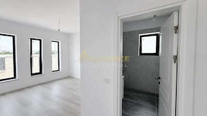 Casa Individuala - 4 camere - 2 bai - 340mp teren - imagine 9