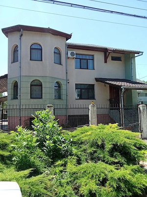 Vila spatioasa zona Crișan, 1000 teren