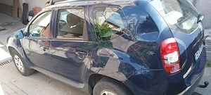 Vând Duster 2x4  , albastru,diesel ,an 2015 - imagine 4