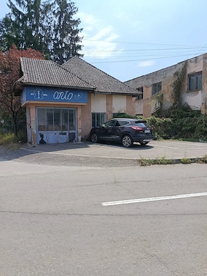 De vanzare .Spatiu comercial in Sighetu-Marmatiei 700mp(p+1) +cladire de 70 mp  - imagine 4