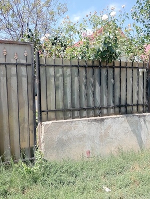 Casa în oraș Pantelimon,3 camere,70 mp,curte 220 no...60000 euro