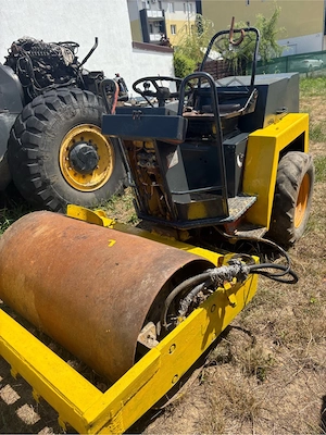 cilindru compactor bomag 3 to - imagine 2