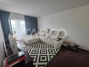 Apartament 3 camere decomnadat de vanzare 72 mp balcon 7 mp