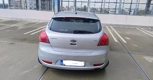 vand Kia Proceed 2 uși 1,6l diesel 2009 euro 4 stare foarte buna gri argintiu 178 000 km Bucuresti  - imagine 4