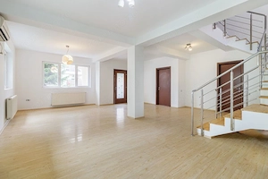 Duplex 4 camere  -  Sos. Oltenitei