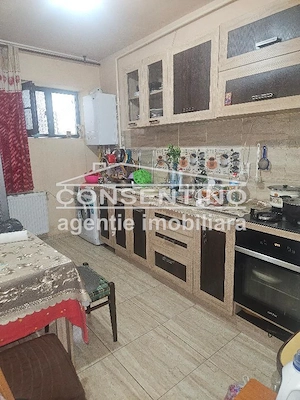 Garsoniera , bloc de apartam, Centru , 44 mp - imagine 2