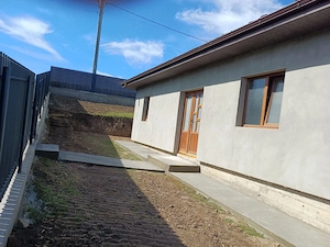 Casă de vânzare - Holboca  Strada Curcubeului nr 58