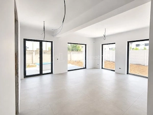 Casa individuala  -  Prelungirea Ghencea -  Margelelor - 189.000 Euro + TVA -  dormitor pe parter -  - imagine 8
