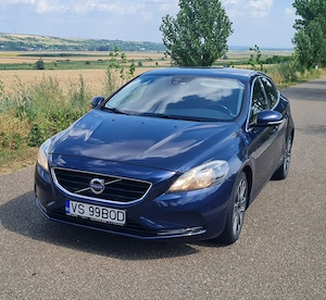 Volvo V40 R design