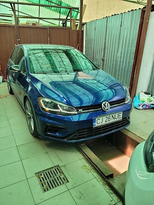 2019 VW Golf 7.5 R Manual - imagine 3