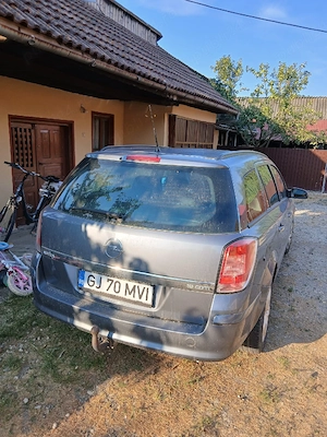Opel Astra H 1.9 CDTI - imagine 3
