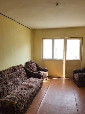 proprietar vand apartament cu trei camere decomandat în Bacău  - imagine 6