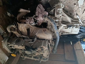 Vând motor LDV MAXUS  CRDI împreună cu accesorii și cutie viteza  - imagine 2