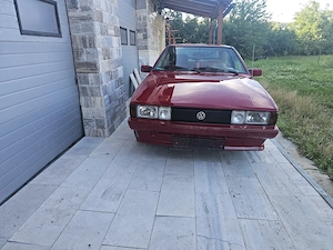 Ofer spre vanzare un superb vw scirocco 1,8 injectie ,an 1989,servo ,computer bord ,scaune sport , - imagine 10