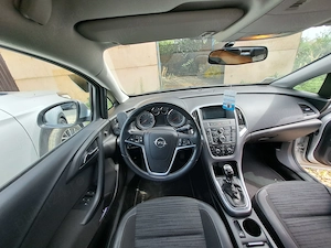 Vând Opel Astra J Sedan 1.4 Turbo 140 CP   2019   79.000 km   Unic proprietar   4.600   - imagine 10