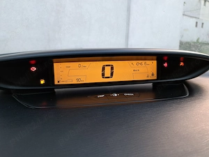 Citroen C4 Sedan 1.6 benzina - imagine 6