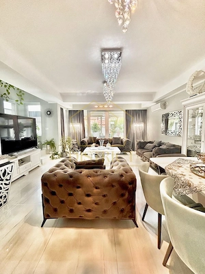 Casa individuala de Lux cu 5 camere, 4 bai si dressing in Braytim la asfalt.