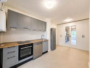 PB cu 3 camere - Decebal - Etajul II. - Complet renovat - IMOBIHOR - imagine 3