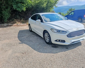 Vând Ford Mondeo berlină motor 1500cmc 120CP - imagine 3