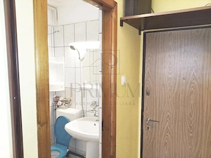 COMPLEX STUDENTESC - 1 CAMERA - MOBILAT UTILAT - BLOC CU ACOPERIS - imagine 7