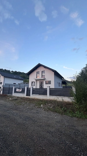 Casă nouă individuală P+1 de vânzare   Corunca, Mureș | 150 mp utili | 500 mp teren | 230.000  