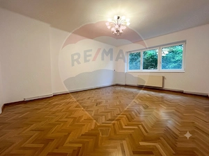 Apartament in centrul Brasovului de inchiriat. - imagine 10