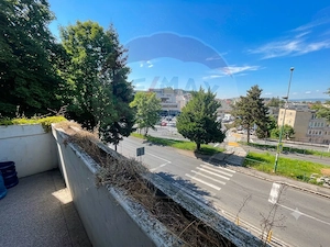 Apartament in centrul Brasovului de inchiriat. - imagine 11