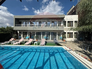 Pensiune cu 10 camere de vânzare- Corbu, jud. Constanta