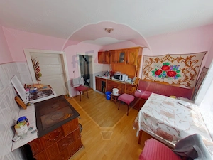 Casă / Vilă cu 8 camere de vânzare - imagine 13