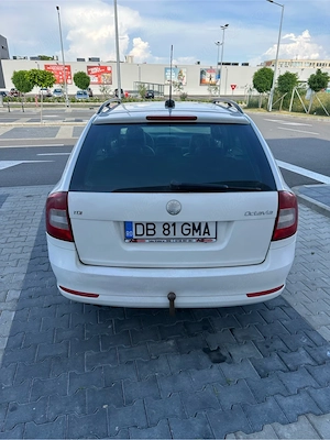 Skoda Octavia 2 Facelift - Automata - 2010 - 2.0  140cp - 240k Km - Pilot - Clima - Incalzire Scaune - imagine 3