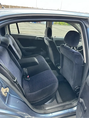 Opel Astra G - AUTOMAT - Proprietar de 18 ani - AC - Computer de bord - Proiectoare - Comenzi pe vol - imagine 4