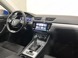 Skoda Superb - imagine 8