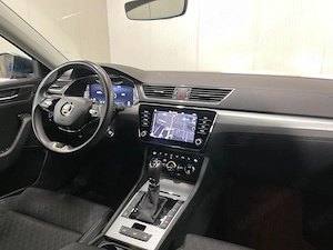 Skoda Superb - imagine 9