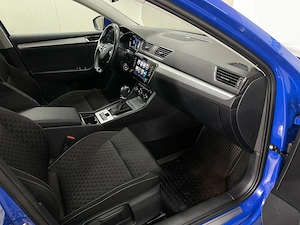 Skoda Superb - imagine 9